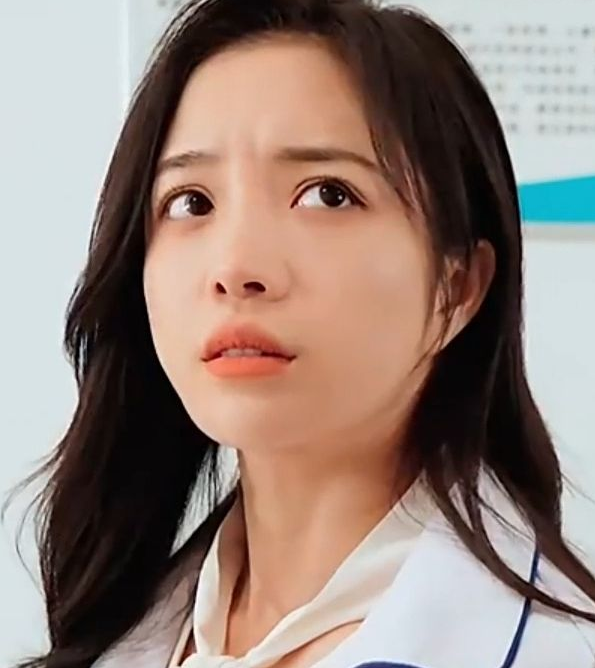 贬值之美女主播爱上我第01集