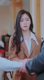 离婚后,苏小姐的前夫又来了第03集